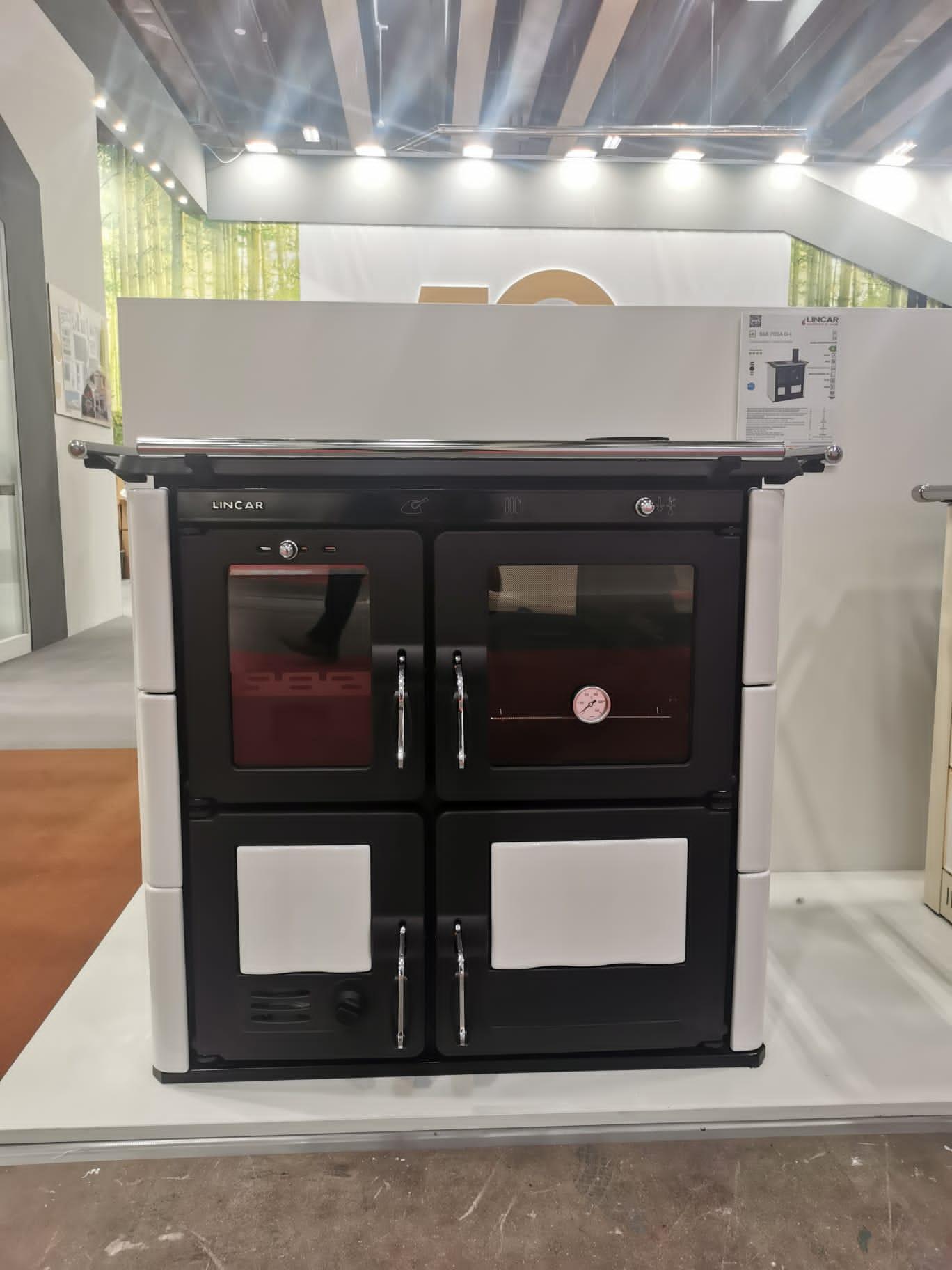 Cuisinière à bois en céramique - LINCAR Bea 7.5 kW