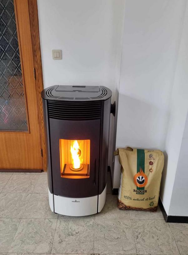 Stufa a pellet canalisable - BRONPI Trebol 8 kW