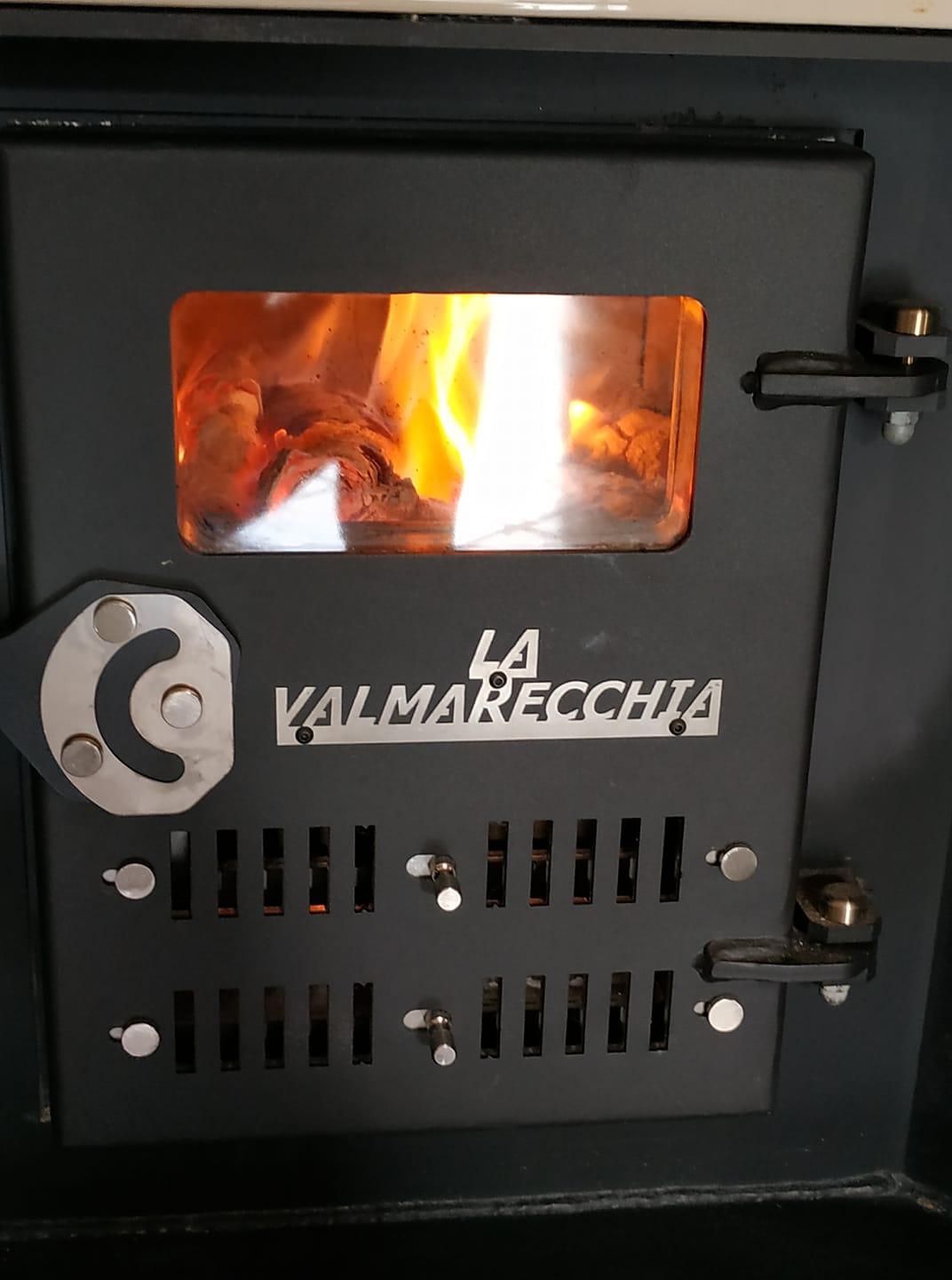 Stufa a legna de masse - LA VALMARECCHIA V100SL 20.5 kW