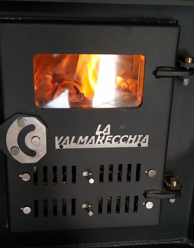 Stufa a legna de masse - LA VALMARECCHIA V100SL 20.5 kW